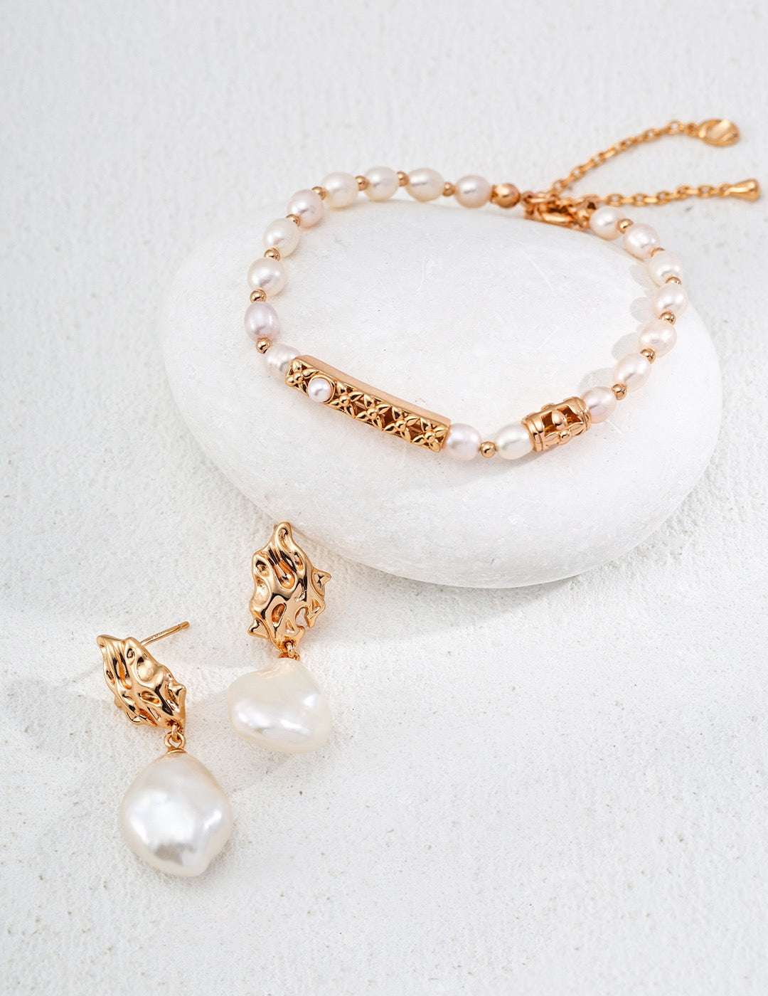 Pearl Bracelet