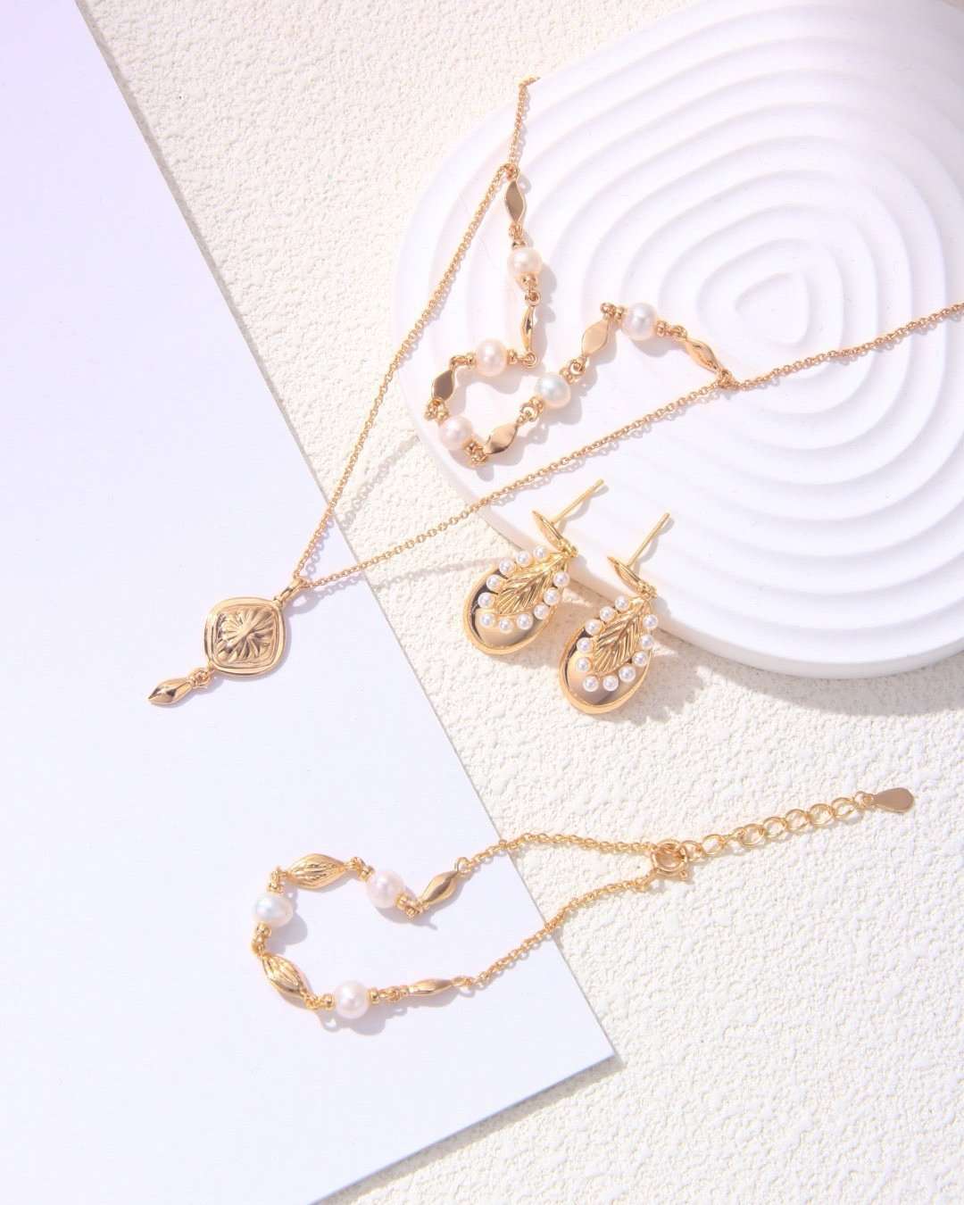 Pearl Bracelet