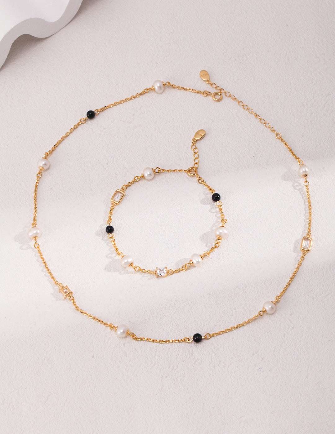 Gold-Plated Jewelry Set – Perfect Match for Any Occasion