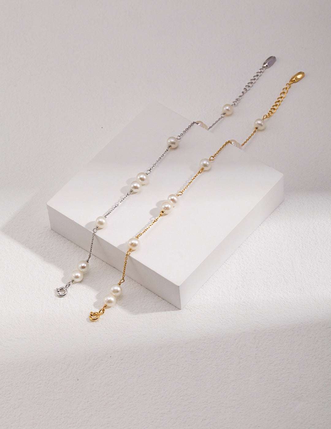 Pearl bracelet