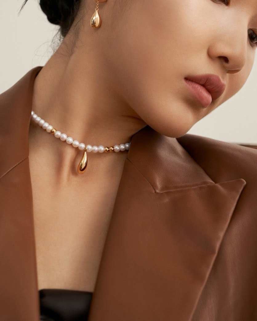 bead necklace