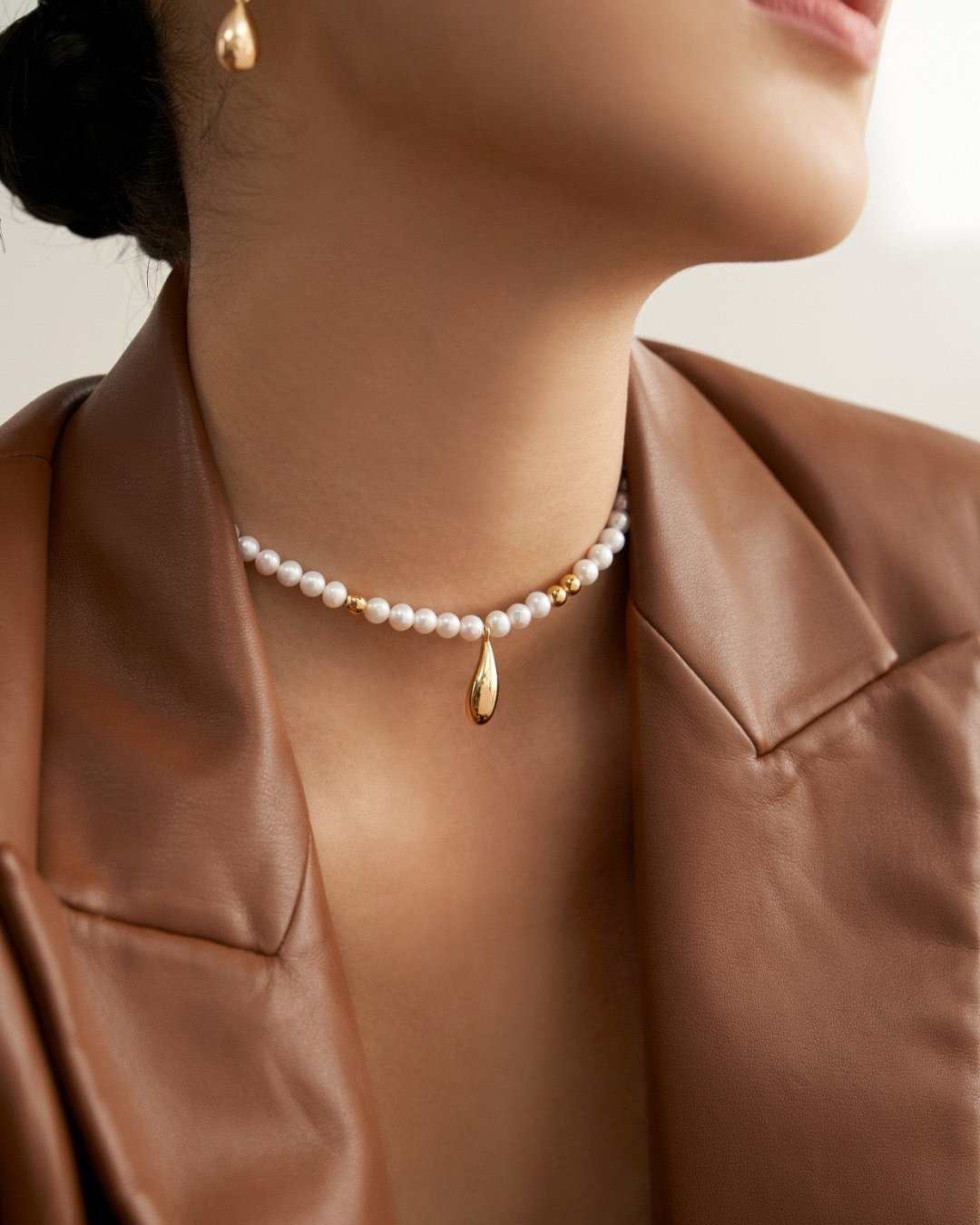bead necklace