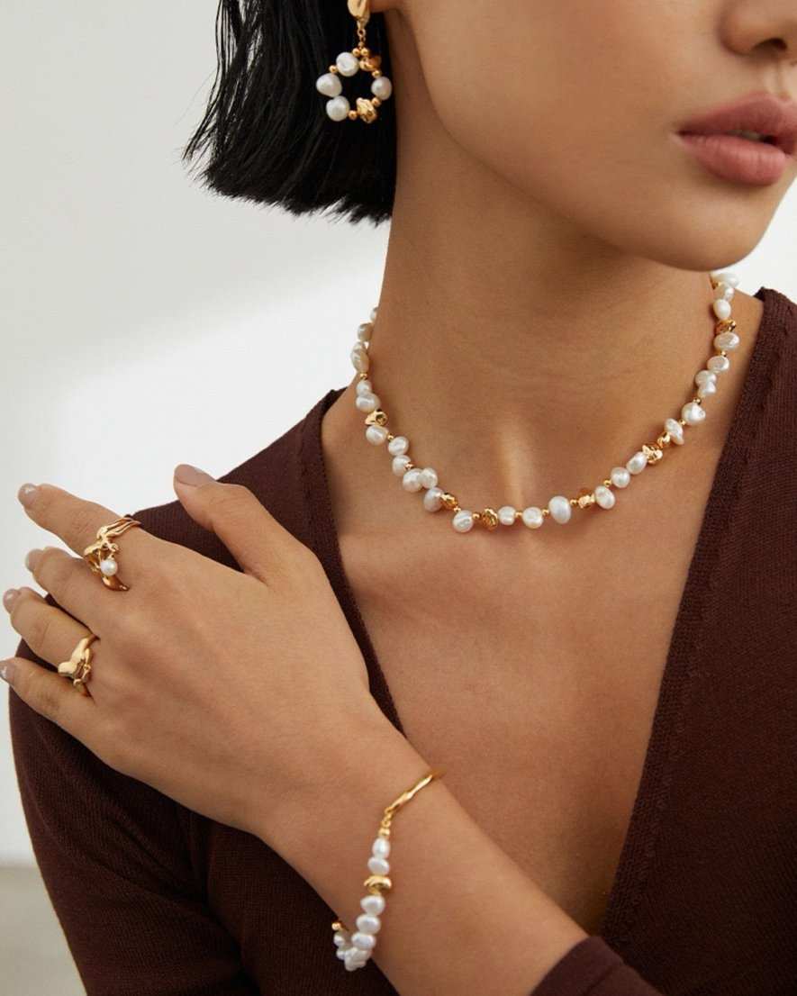Pearl necklace