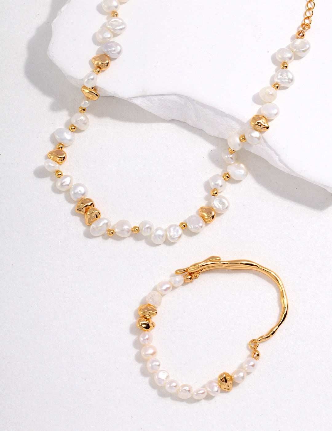 Pearl necklace