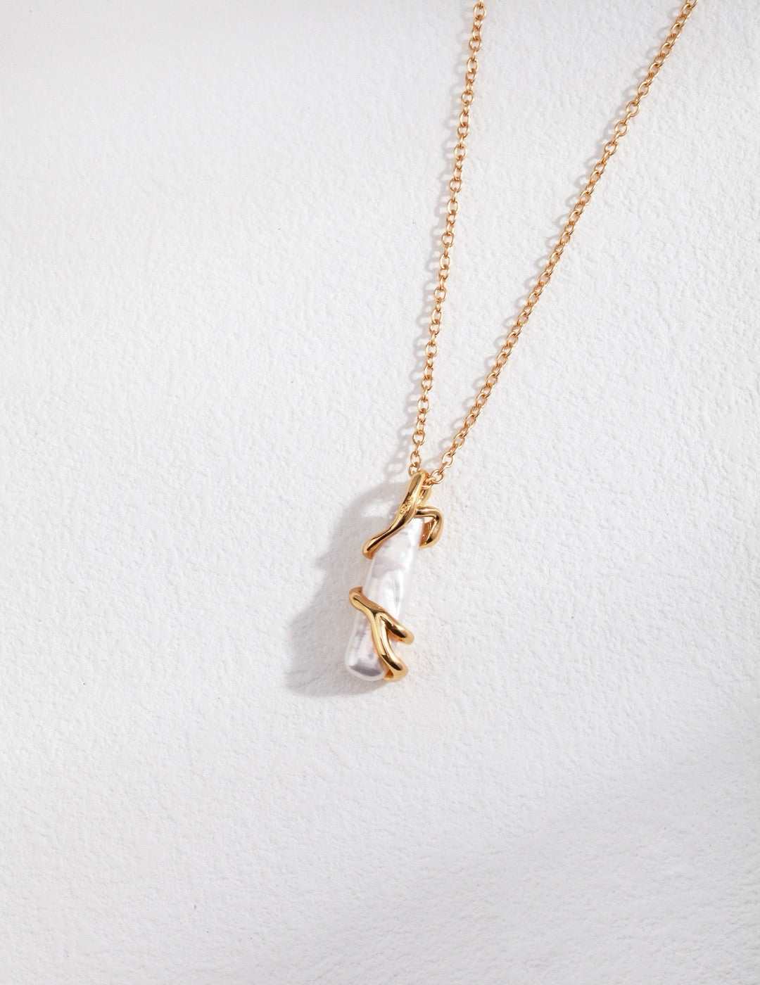 pearl necklace