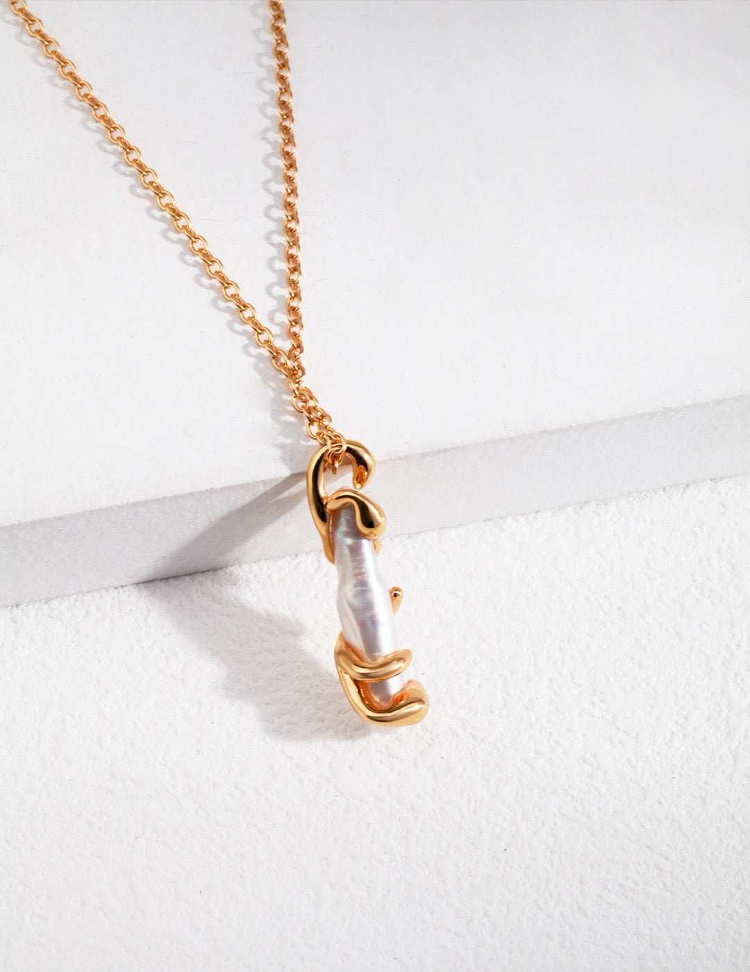 pearl necklace