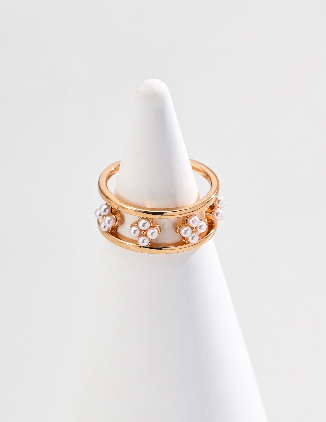 Custom Engraved Silver pearl Ring – Personalized Jewelry for Women