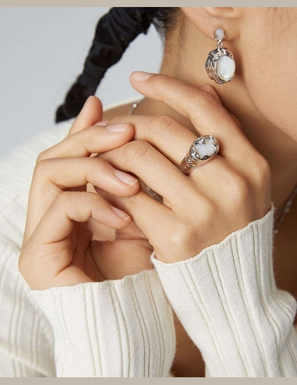 Custom Engraved Silver Ring – Personalized Jewelry for Women