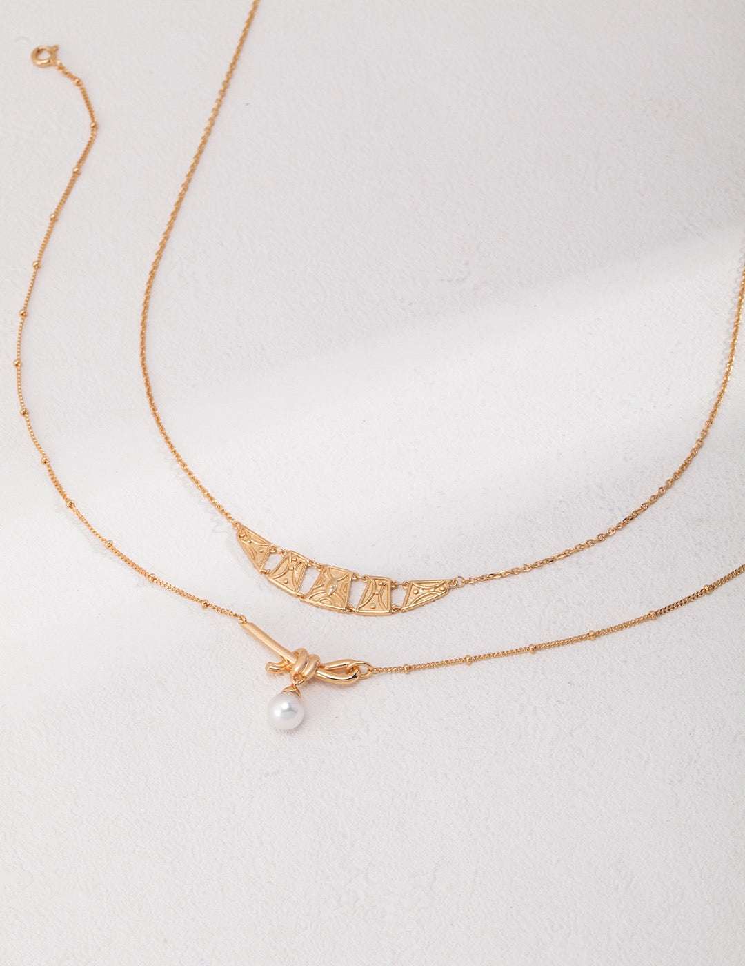 Knot Necklace