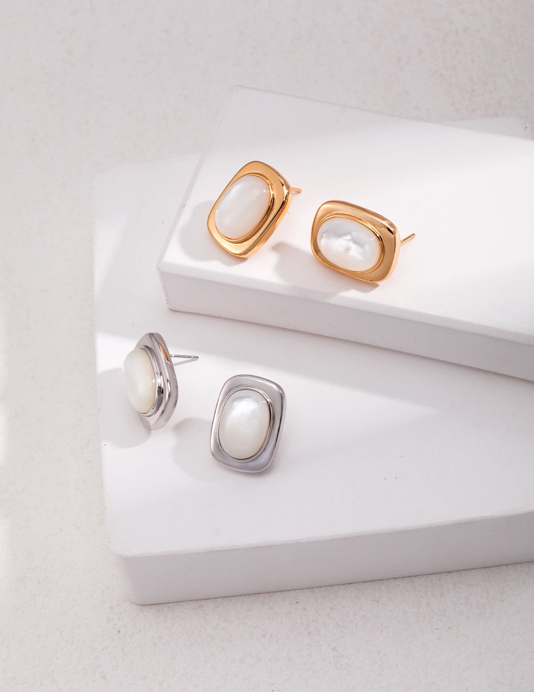 Stylish Statement Earrings – Bold Design with a Minimalist Twist