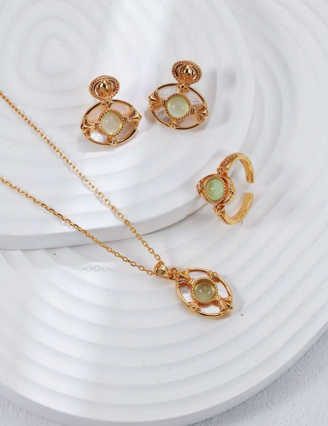 Grape Agate earrings with matching pendant necklace