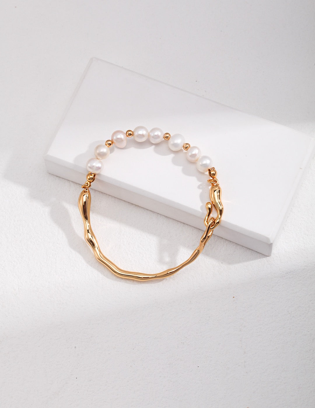 Gold-Plated Chain Bracelet – Elegant Accessory for Any Outfit